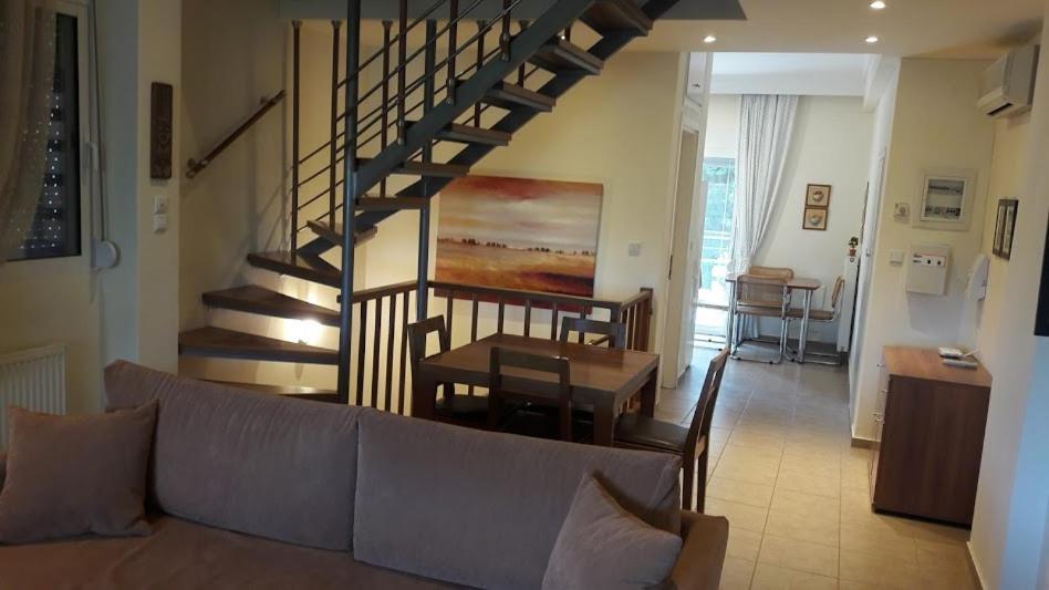 Ideal Family House Néa Péramos Dış mekan fotoğraf